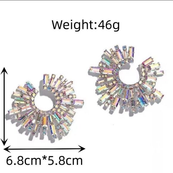 Oversized Clear Rhinestone Sunburst Decor Earrings - Picture 2 of 5